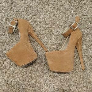 Tan Suede Platforms Size 6